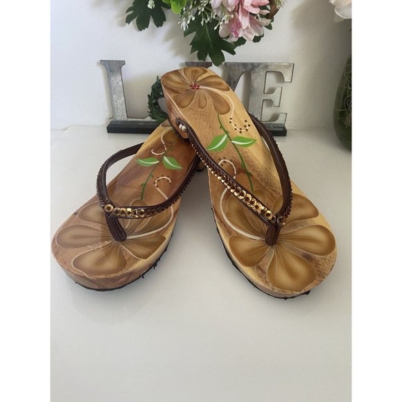 Wooden Womens Thong‎ Sequined Tropical Floral Painted Sandals Size L/9 Vintage - Picture 8 of 16